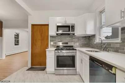 304 N Park Ave., Linden, NJ 07036 - Photo 9
