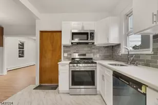 304 N Park Ave, Linden, NJ 07036 - Photo 9