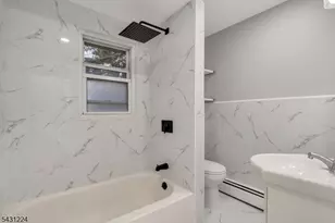 304 N Park Ave, Linden, NJ 07036 - Photo 17