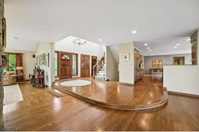 11 Hawthorne Ct, Morris Township, NJ 07960 - Photo 3