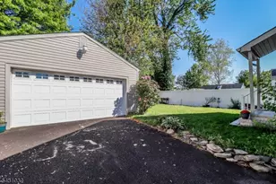 26 W Cliff Rd, Woodbridge Township, NJ 07067 - Photo 31