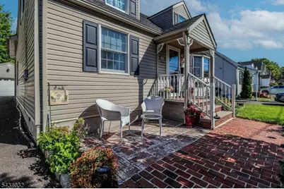 26 W Cliff Rd, Woodbridge Township, NJ 07067 - Photo 3