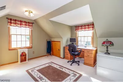 26 W Cliff Rd, Woodbridge Township, NJ 07067 - Photo 25