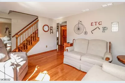 26 W Cliff Rd, Woodbridge Township, NJ 07067 - Photo 7