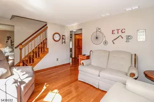 26 W Cliff Rd, Woodbridge Township, NJ 07067 - Photo 7