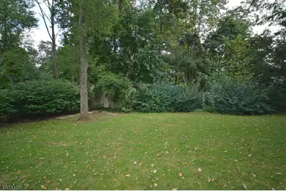 64 Fairview Ave, New Providence, NJ 07974 - Photo 19