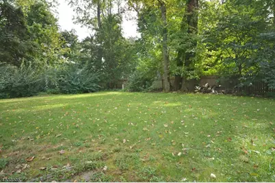 64 Fairview Ave, New Providence, NJ 07974 - Photo 21