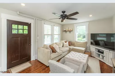6 Maple St, Bernardsville, NJ 07924 - Photo 3