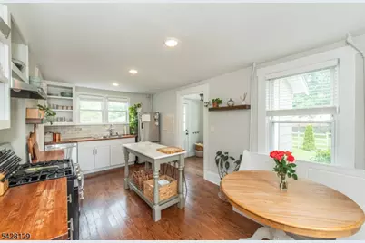 6 Maple St, Bernardsville, NJ 07924 - Photo 7