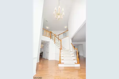 8 Overlook Dr, Riverdale, NJ 07457 - Photo 5