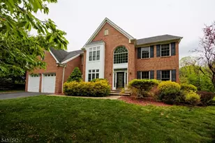 8 Overlook Dr, Riverdale, NJ 07457 - Photo 1
