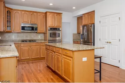 8 Overlook Dr, Riverdale, NJ 07457 - Photo 9