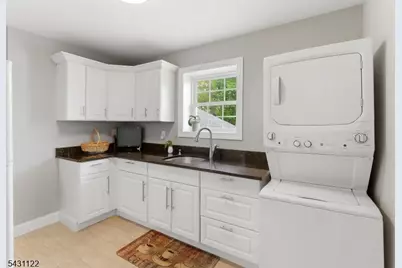 33 Weston Rd, Franklin Township, NJ 08873 - Photo 17