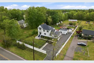 33 Weston Rd, Franklin Township, NJ 08873 - Photo 7