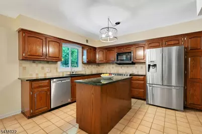 22 Sandalwood Dr, Warren Township, NJ 07059 - Photo 15