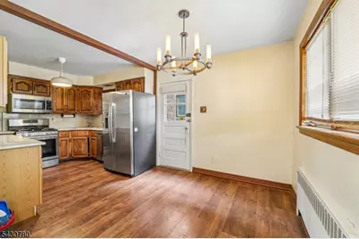 1030 Jassamine Way, Fort Lee, NJ 07024 - Photo 11