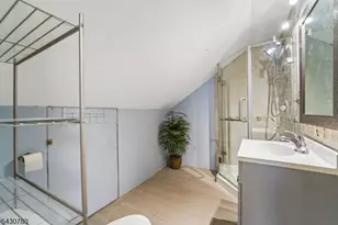 1030 Jassamine Way, Fort Lee, NJ 07024 - Photo 25