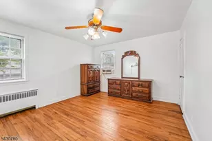 1030 Jassamine Way, Fort Lee, NJ 07024 - Photo 17