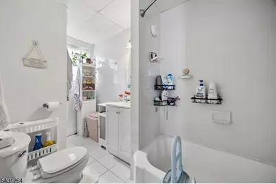 86 Llewellyn Ave, Hawthorne, NJ 07506 - Photo 11