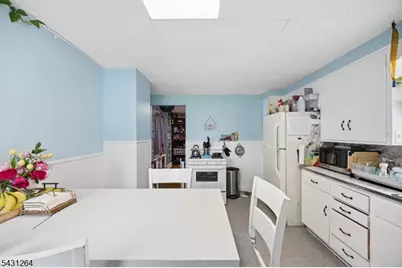 86 Llewellyn Ave, Hawthorne, NJ 07506 - Photo 9