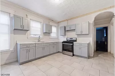 24 Elizabeth St, Paterson, NJ 07503 - Photo 5