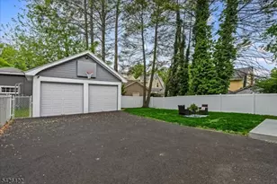 52 Hawthorne Ave, Bloomfield, NJ 07003 - Photo 29
