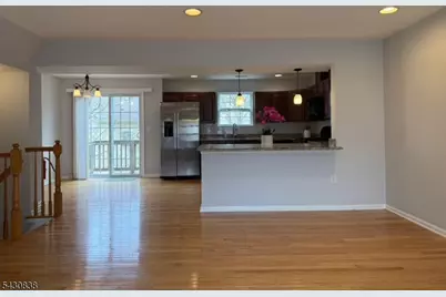 33 Ronald Dr, Franklin Township, NJ 08873 - Photo 5
