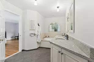 260 Lorraine Dr, Berkeley Heights Township, NJ 07922 - Photo 21