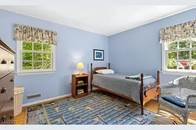 260 Lorraine Dr, Berkeley Heights Township, NJ 07922 - Photo 25