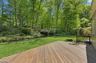 260 Lorraine Dr, Berkeley Heights Township, NJ 07922 - Photo 29