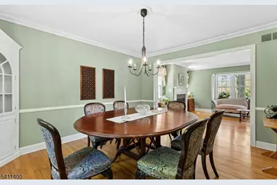 260 Lorraine Dr, Berkeley Heights Township, NJ 07922 - Photo 11