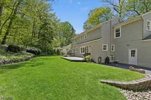 260 Lorraine Dr, Berkeley Heights Township, NJ 07922 - Photo 31