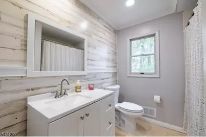 72 Orben Dr, Roxbury Township, NJ 07850 - Photo 17