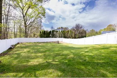 72 Orben Dr, Roxbury Township, NJ 07850 - Photo 29