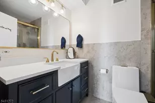 200 Winston Dr, Cliffside Park, NJ 07010 - Photo 11