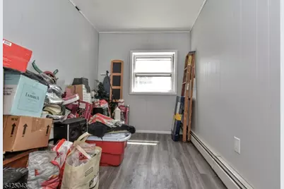 557 Hudson Ave, Weehawken, NJ 07086 - Photo 11