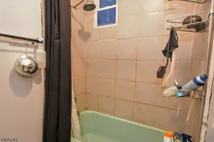 557 Hudson Ave, Weehawken, NJ 07086 - Photo 19