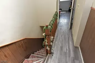 557 Hudson Ave, Weehawken, NJ 07086 - Photo 5
