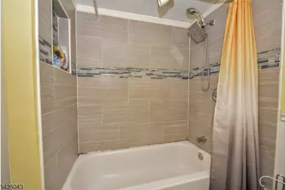 557 Hudson Ave, Weehawken, NJ 07086 - Photo 27