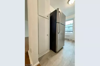 2205 N Central Rd #4 D, Fort Lee, NJ 07024 - Photo 11