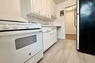2205 N Central Rd, Fort Lee, NJ 07024 - Photo 11