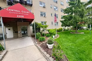 2205 N Central Rd, Fort Lee, NJ 07024 - Photo 1