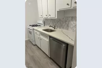 2205 N Central Rd #4 D, Fort Lee, NJ 07024 - Photo 9