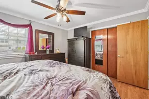8 Parkway Pl, Sayreville Boro, NJ 08859 - Photo 9