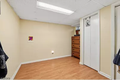 8 Parkway Pl, Sayreville Boro, NJ 08859 - Photo 21