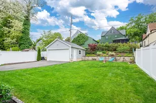384 Essex Ave, Bloomfield, NJ 07003 - Photo 35