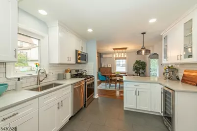 384 Essex Ave, Bloomfield, NJ 07003 - Photo 17