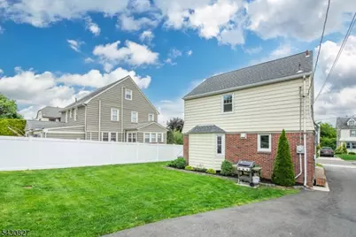 384 Essex Ave, Bloomfield, NJ 07003 - Photo 33