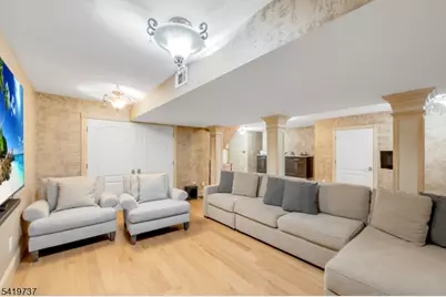 4 Michele Ct, Wayne, NJ 07470 - Photo 37