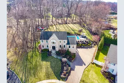 4 Michele Ct, Wayne, NJ 07470 - Photo 1
